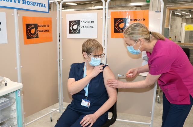 Mary Meade, Staff Midwife, Maternity Ward at Sligo University Hospital (SUH) who was the first staff member to receive the Pfizer BioNTech COVID-19 vaccine in Sligo with Catherine Greaney, Staff Nurse.